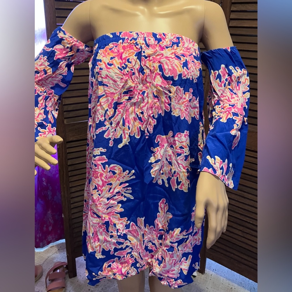 Women’s dress